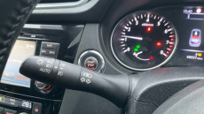 Nissan Qashqai 1.6 DiG-T N-Connecta 5dr Petrol Hatchback